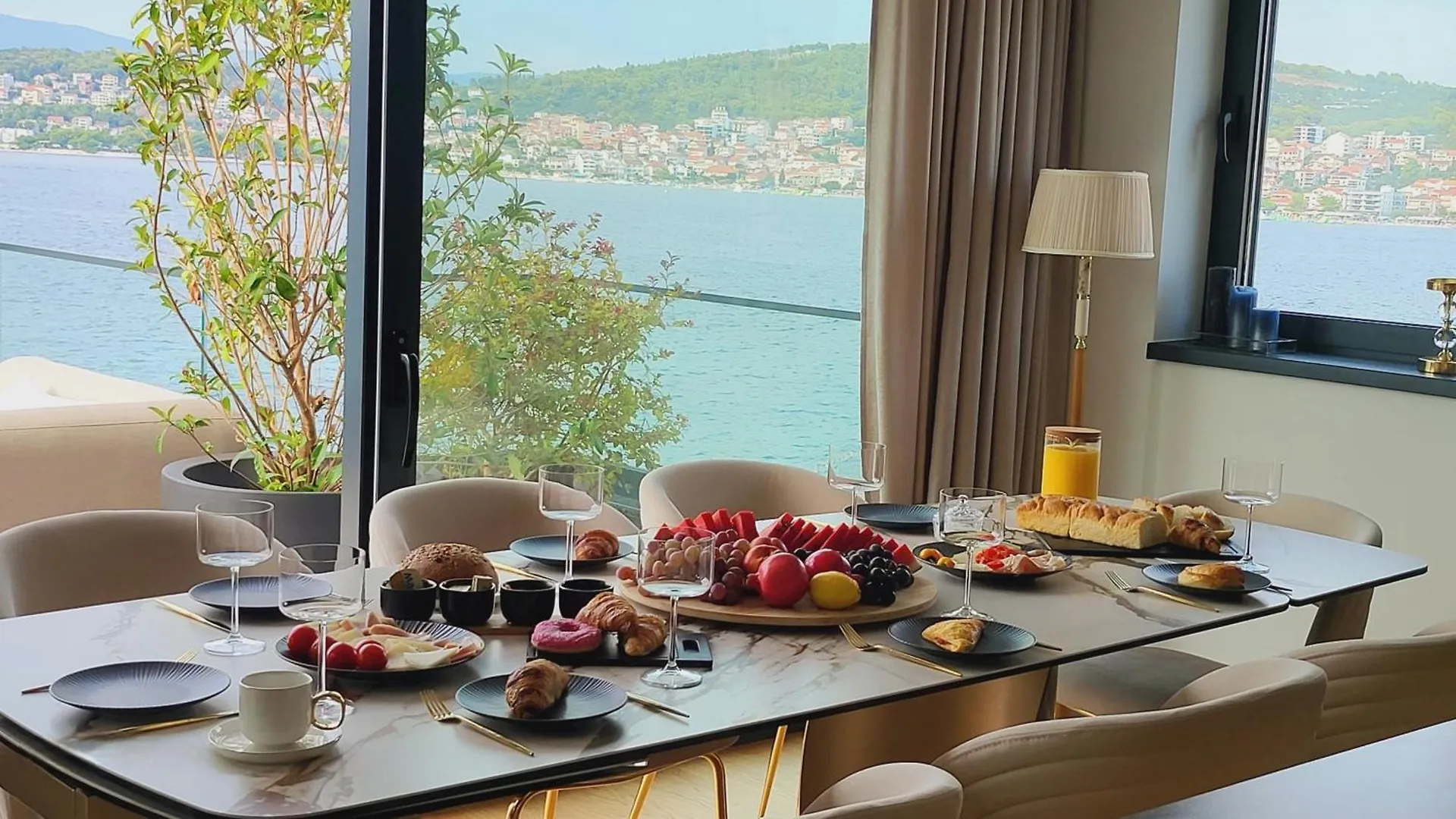 Villa Palace Al Nera Trogir 0*,  Croatia
